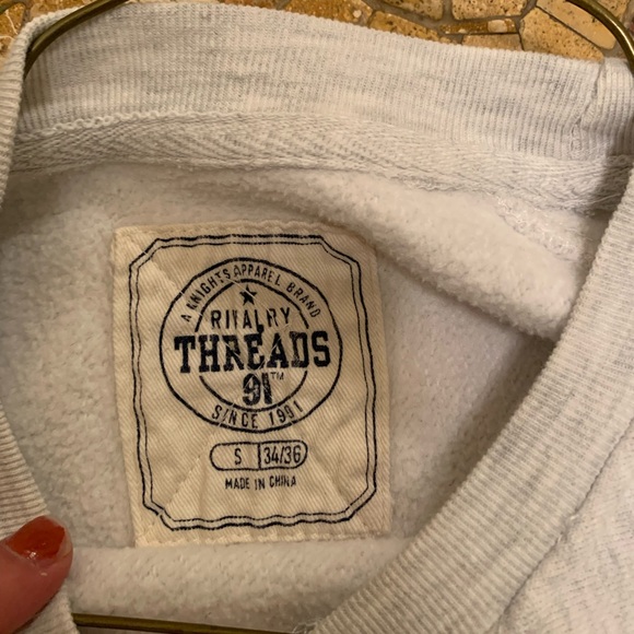 Gray sweater - Picture 2 of 3